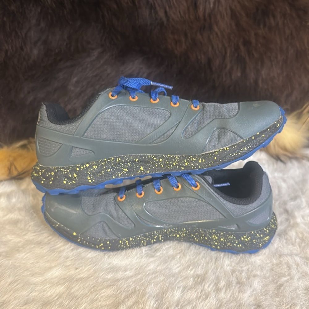 Merrell shoes 4.5 (875) - Picture 6 of 7